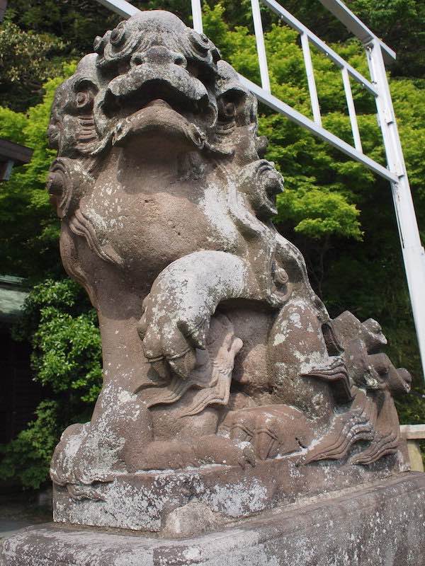 東叶神社の狛犬