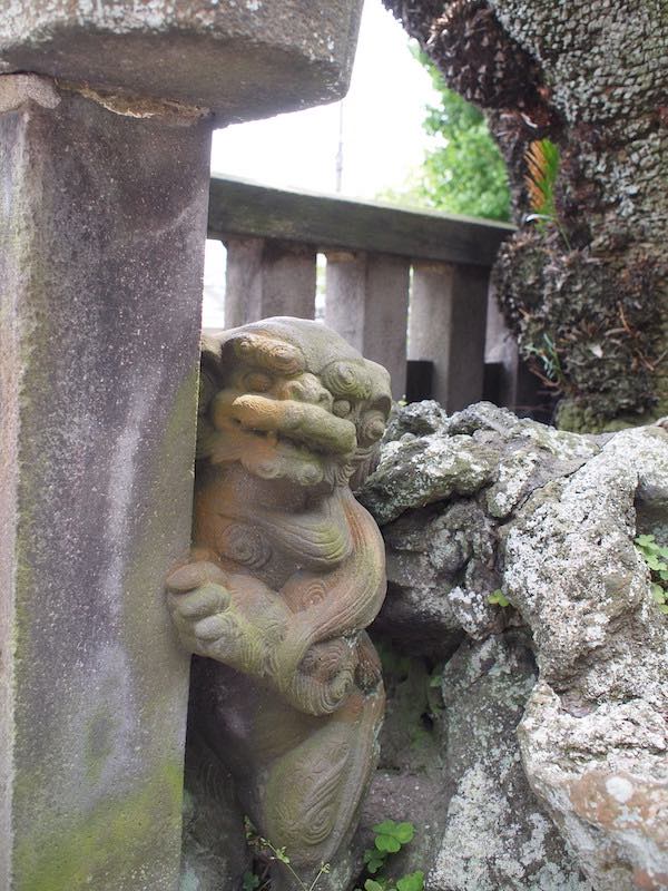 西叶神社の狛犬